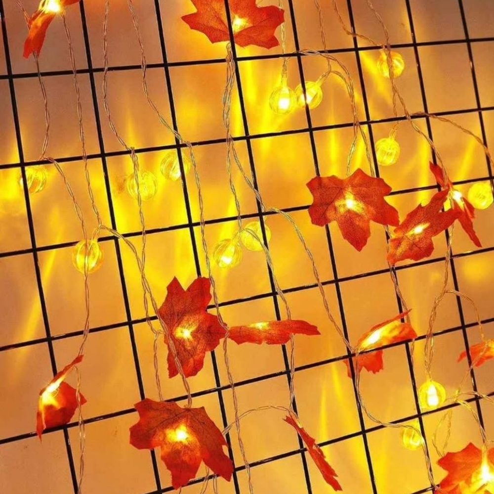 Maple Leaf String Light Batter Operated - Picture 2 of 6